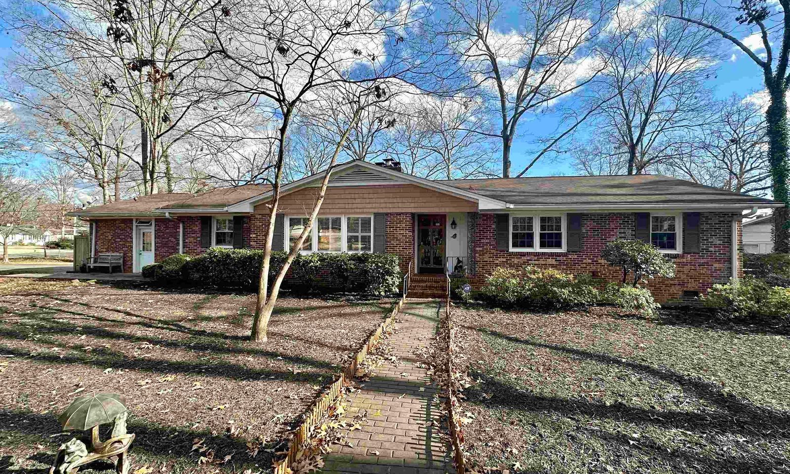 Property image 2 at 16 Kimberly Lane, Taylors, SC 29687