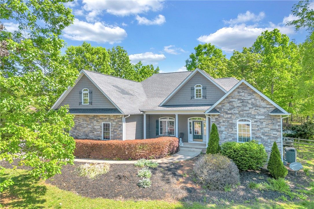 Property image 1 at 527 Serria Way, Seneca, SC 29678