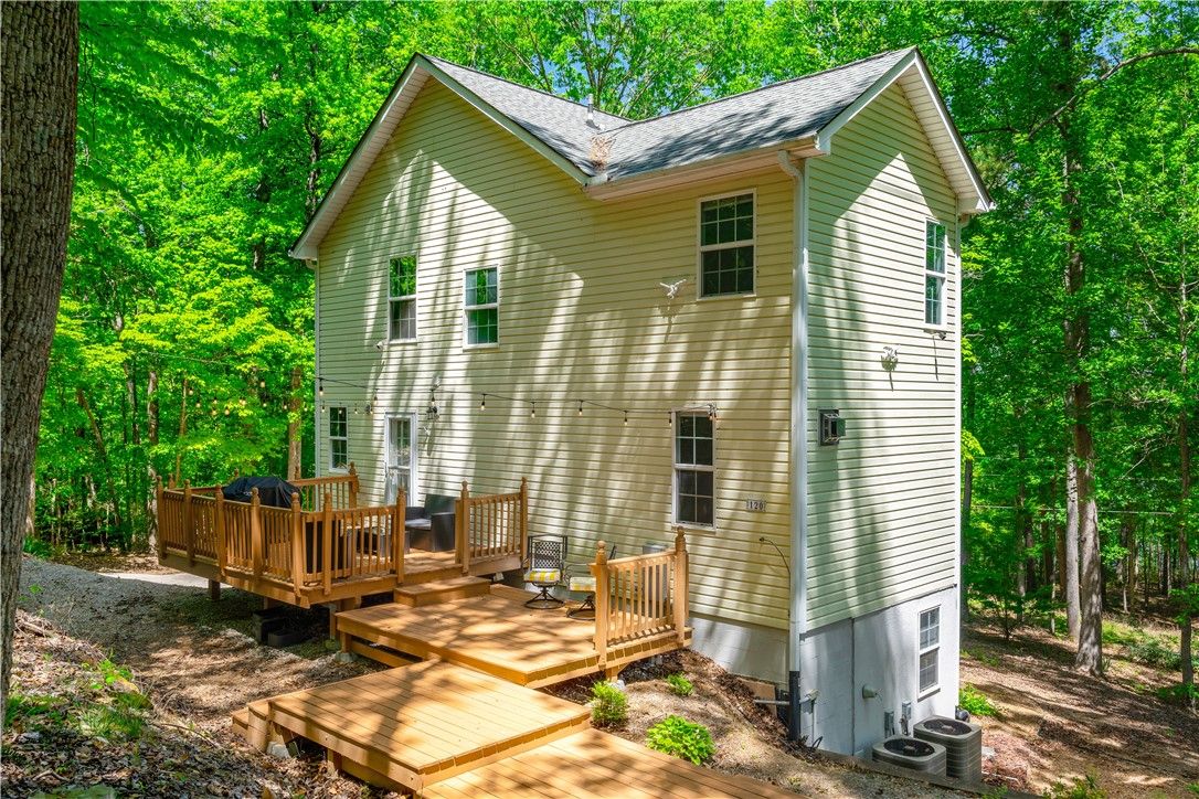 Property image 4 at 120 Logans Way, Seneca, SC 29678