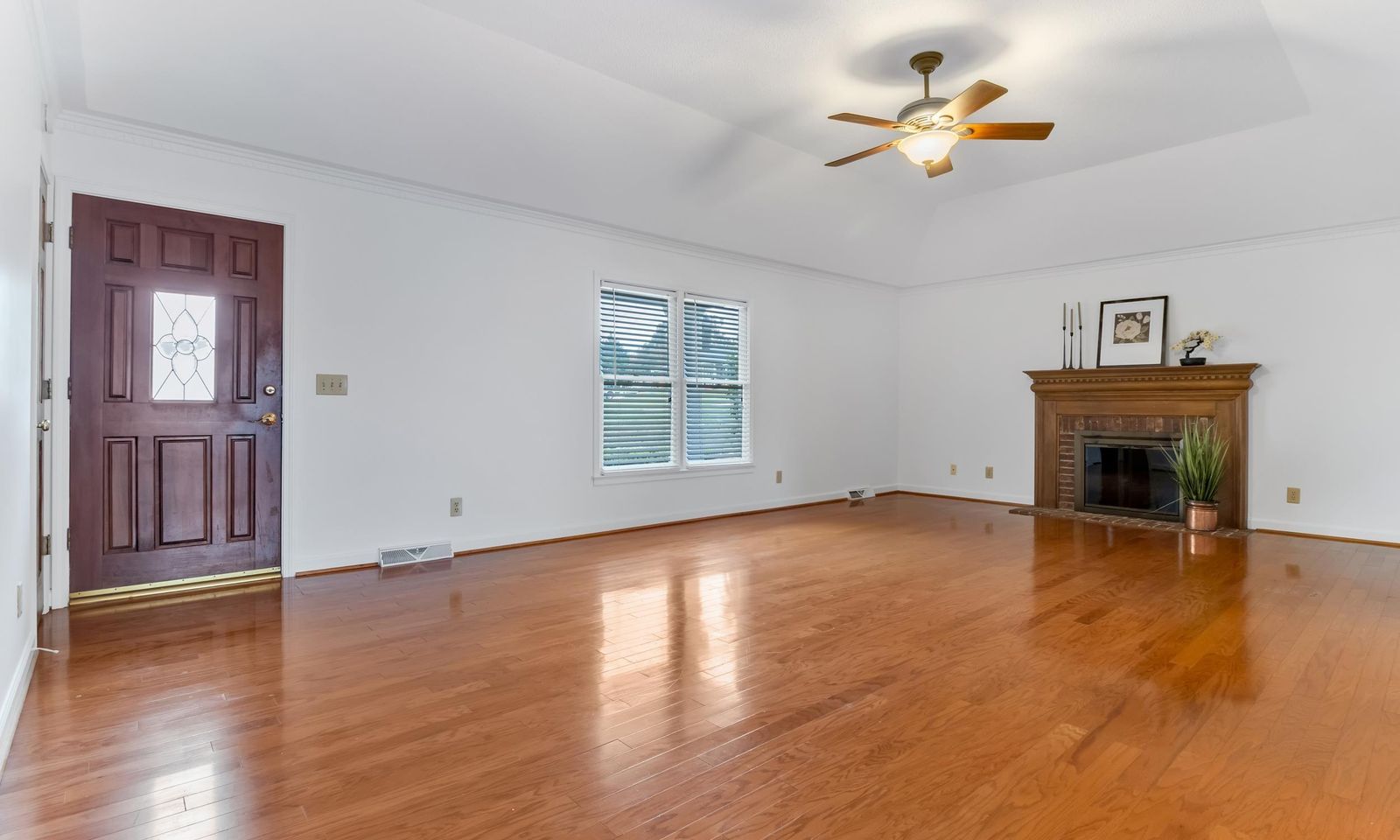 Property image 3 at 22 Summit Court, Taylors, SC 29687