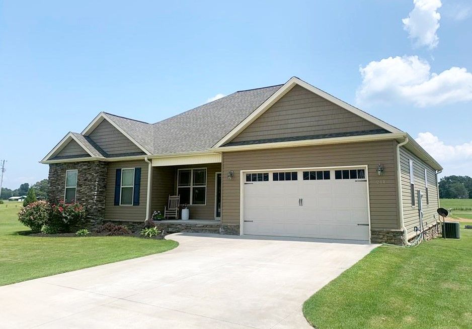 Property image 2 at 211 Windy Meadows Lane, West Union, SC 29696