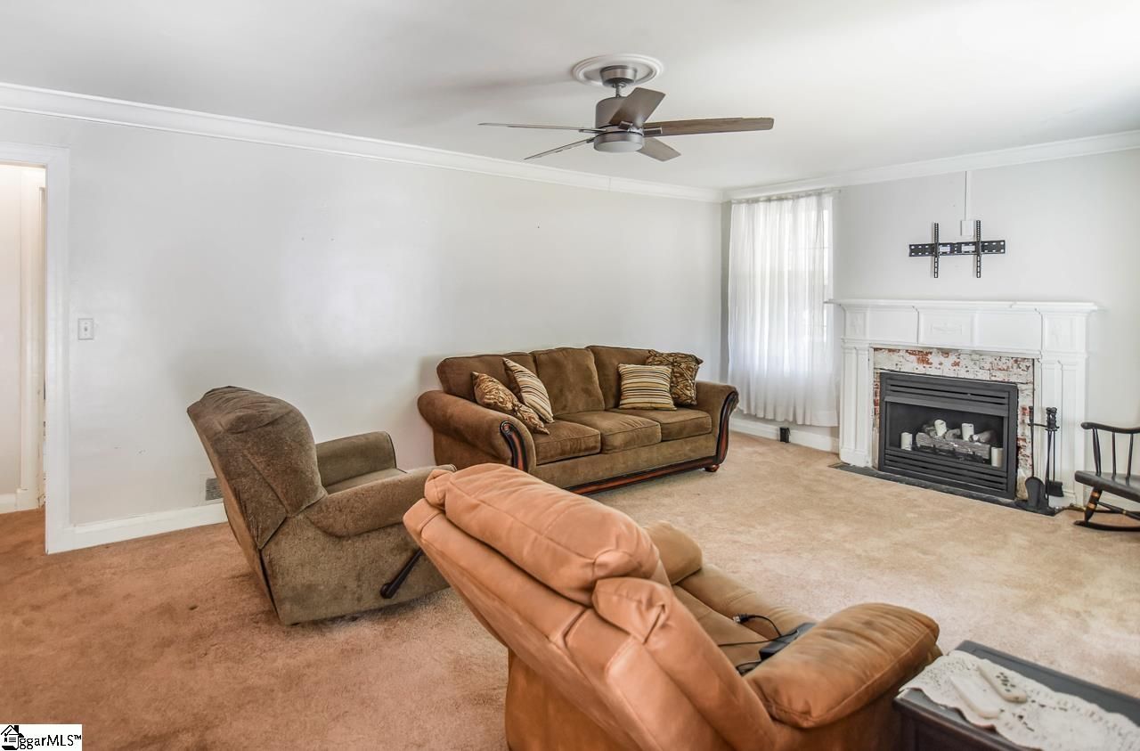 Property image 2 at 601 Bear Drive, Greenville, SC 29605