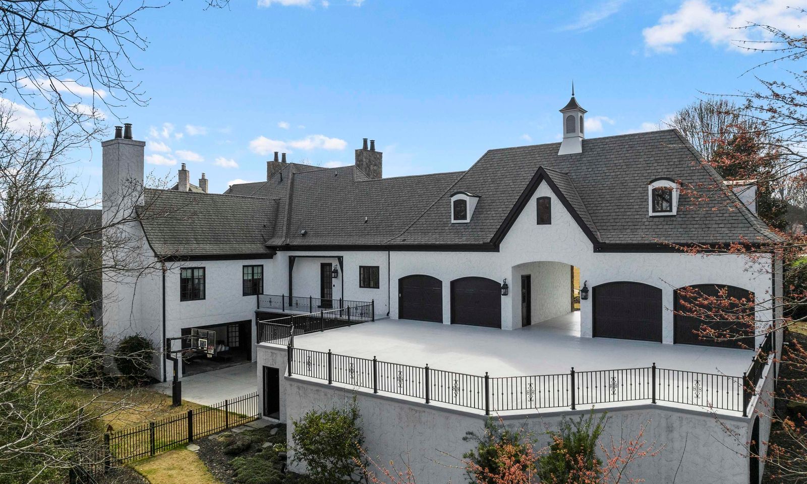 Property image 3 at 19 Greenlee Hill Court, Greenville, SC 29615