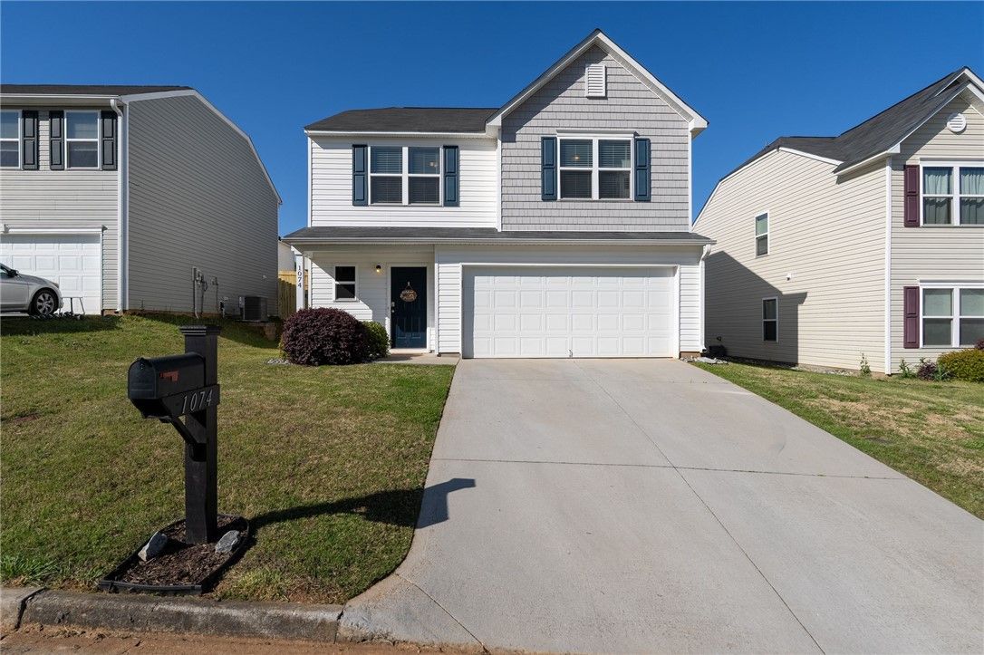 Property image 2 at 1074 Edenbrooke Circle, Anderson, SC 29621
