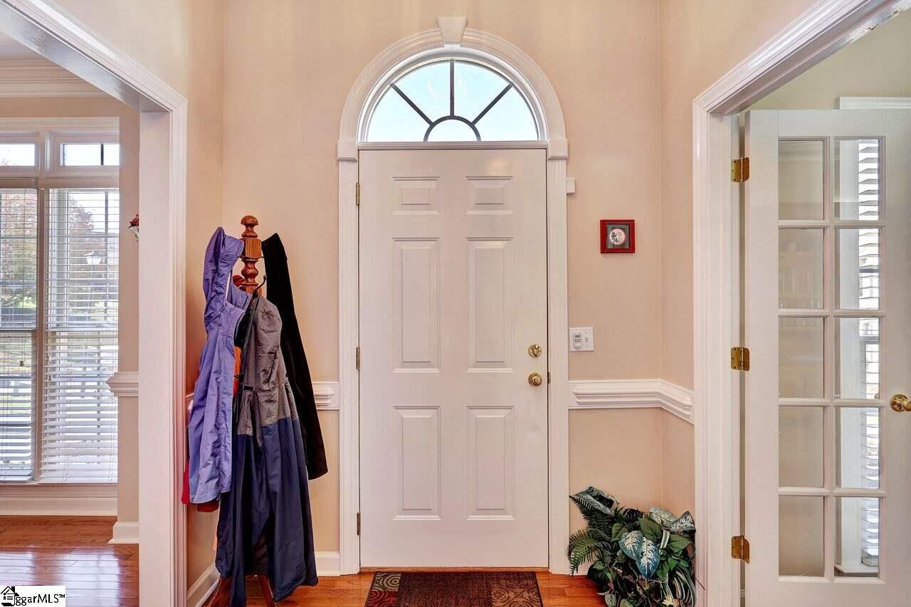 Property image 2 at 6 Covey Court, Greer, SC 29650