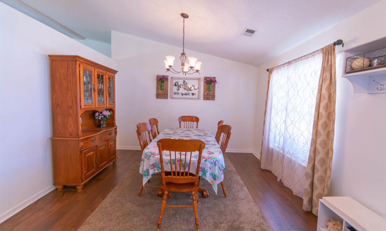 Property image 2 at 7 Bobber Court, Taylors, SC 29687