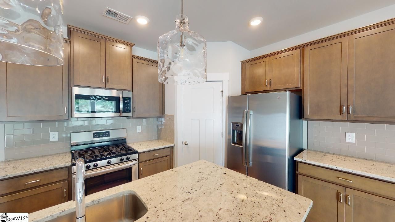 Property image 5 at 15 Grey Oak Trail, Greer, SC 29650