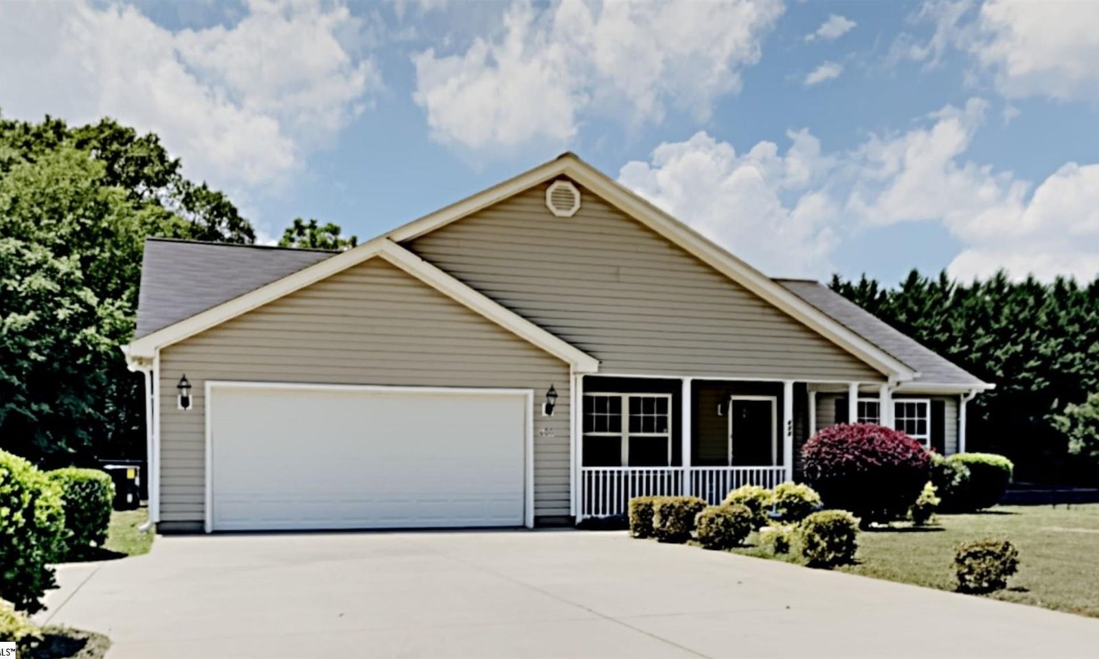 Main image of property at 600 E Victor Hill Road, Duncan, SC 29334