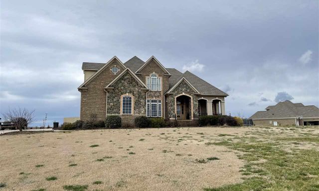 252 Thorncrest Drive