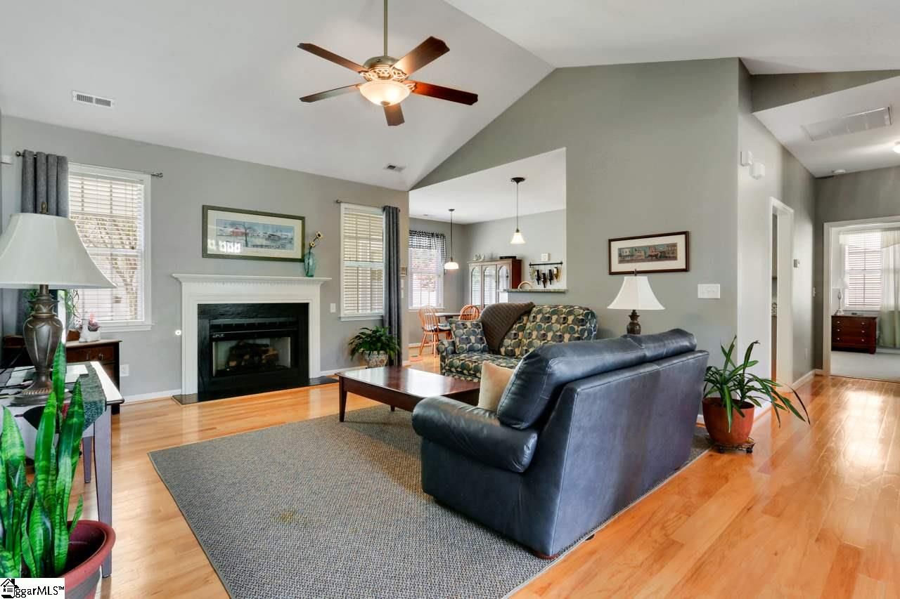 Property image 3 at 33 Cantera Circle, Greenville, SC 29615