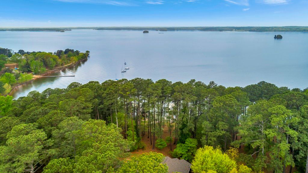 Main image of property at 5138 Westwind Way, Anderson, SC 29626