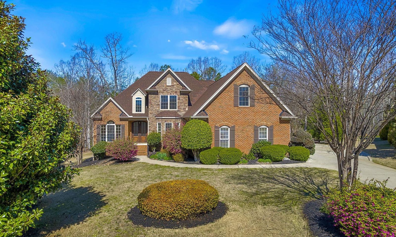 113 Ledgestone Way
