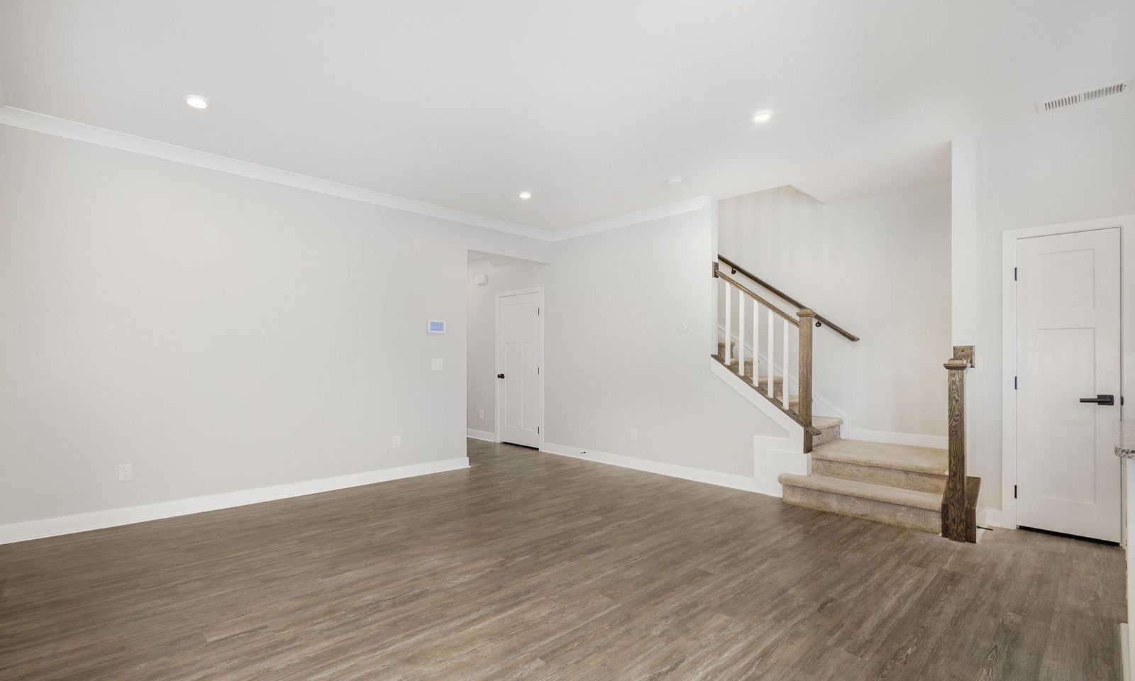 Property image 2 at 214 Clearwood Drive, Simpsonville, SC 29681