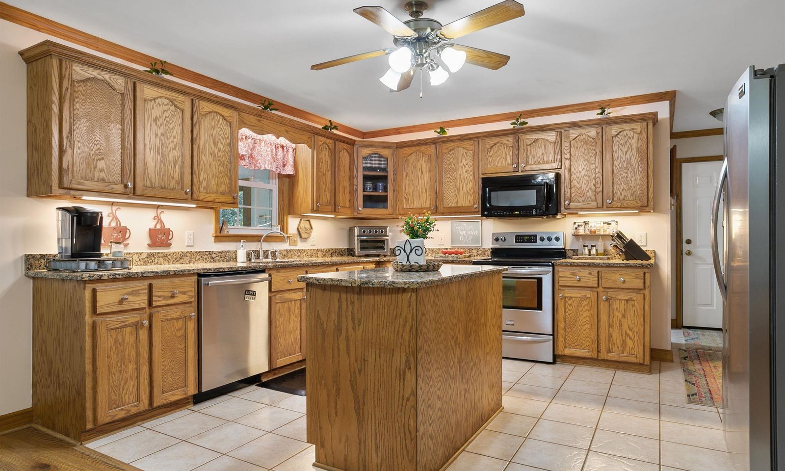 Property image 5 at 204 Manly Court, Greer, SC 29650