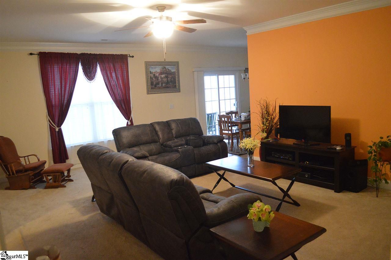 Property image 3 at 12 Kavanagh Court, Greenville, SC 29611