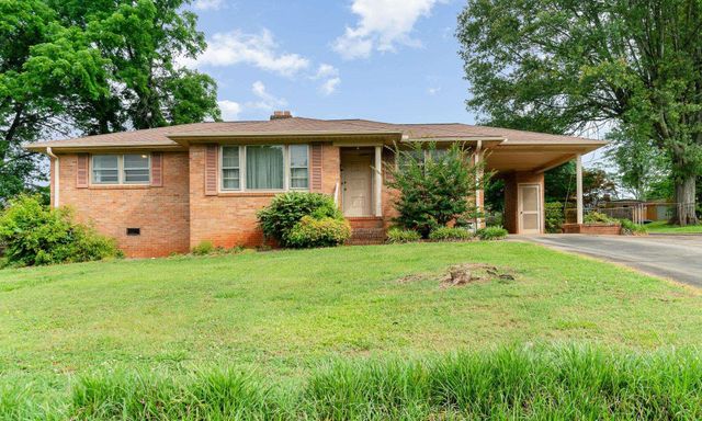 3 LYNHURST Drive