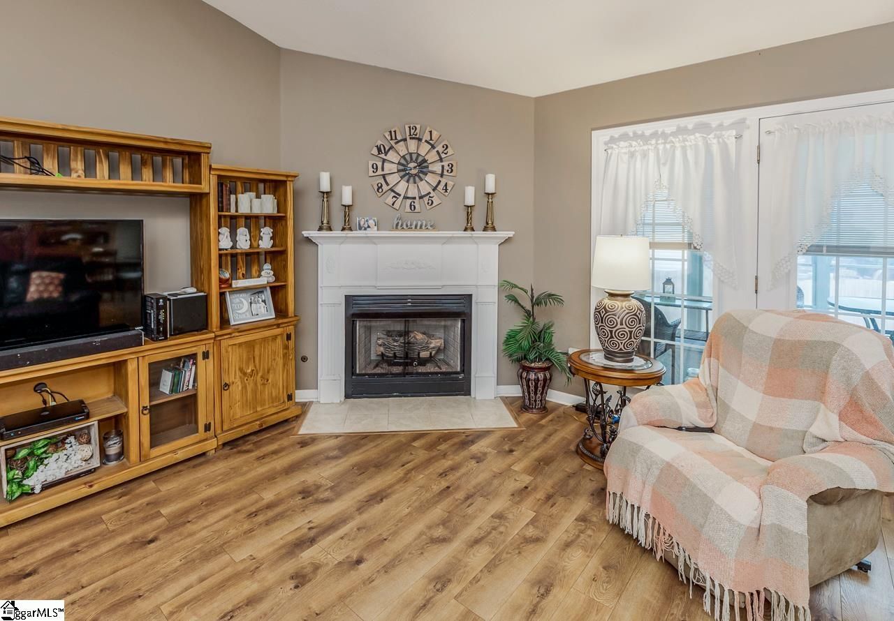 Property image 5 at 100 Feldspar Lane, Greer, SC 29650