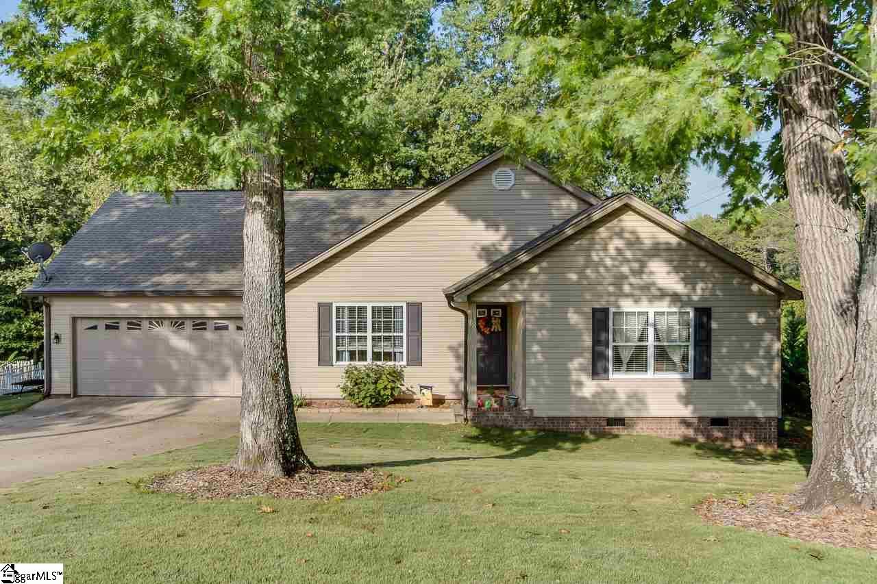 Property image 1 at 139 Pinewood Drive, Greer, SC 29651