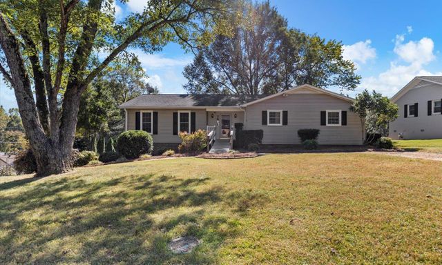 410 Holly Lane