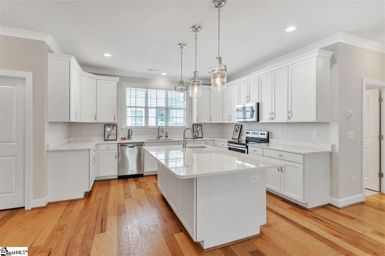 Property image 4 at 208 Fernbrook Trail, Greenville, SC 29615