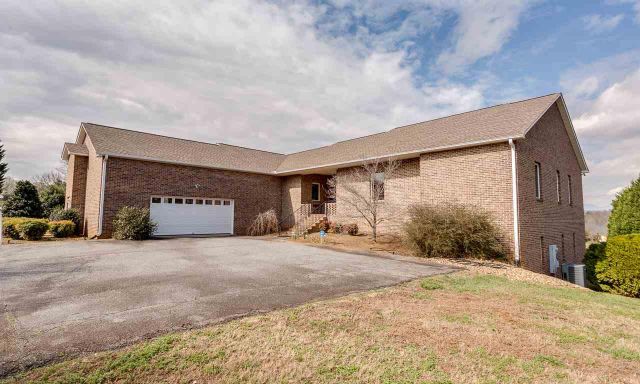 124 Carbandy Drive