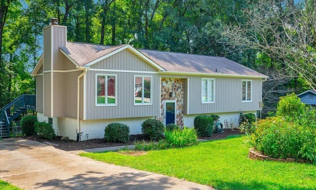 224 Hunters Trail