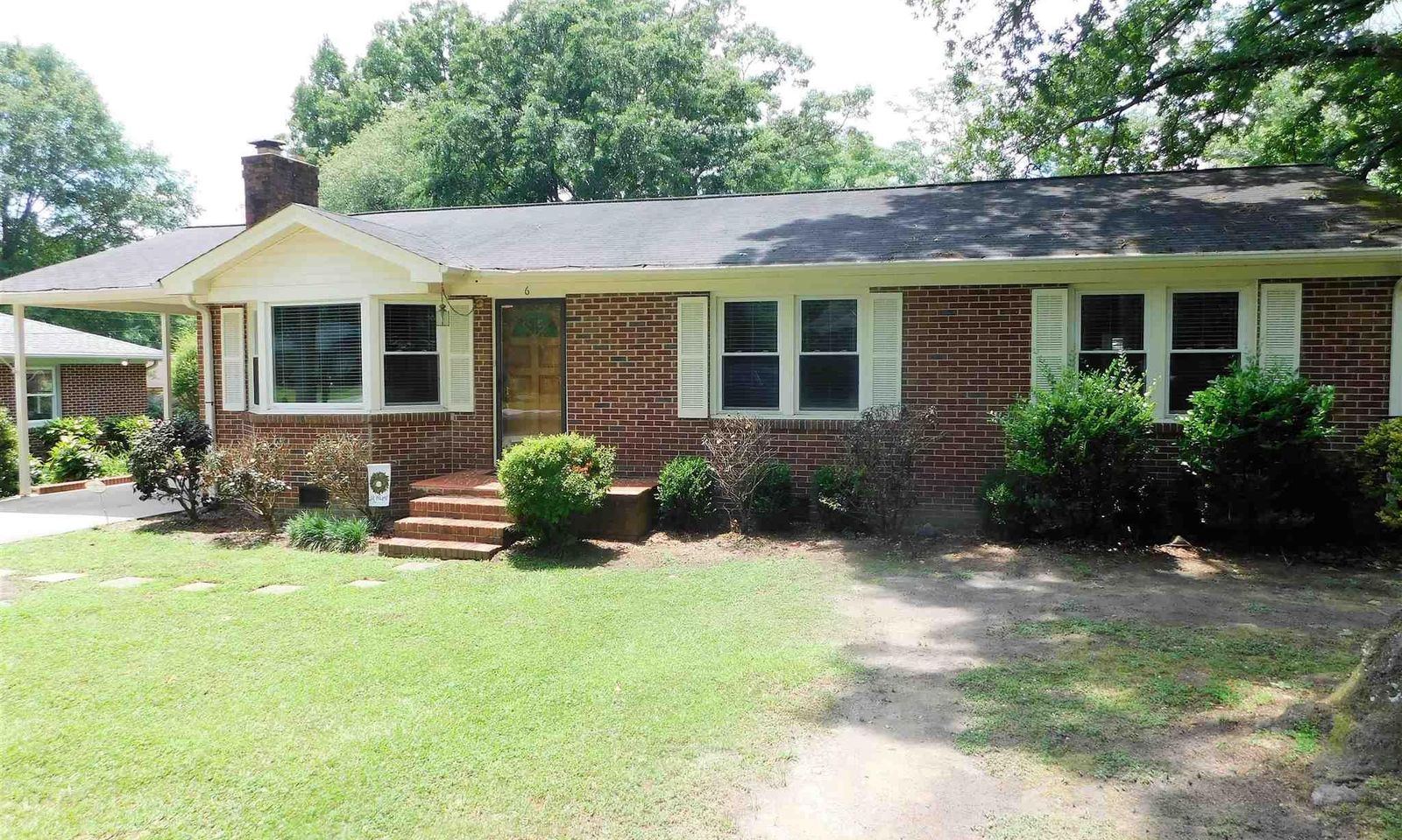 Property image 2 at 6 Pinnacle Drive, Taylors, SC 29687