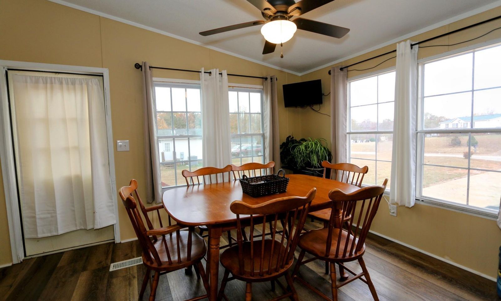 Property image 5 at 608 Courtland Way, Greer, SC 29651