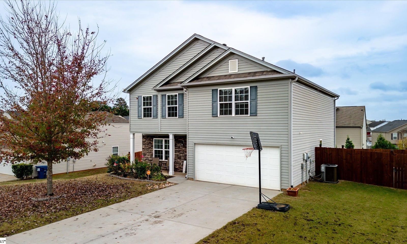 Property image 1 at 805 S Brighton Ridge Court, Wellford, SC 29657