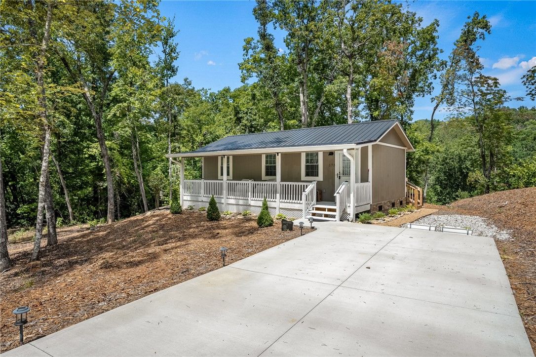 Property image 4 at 175 Cherokee Hills Drive, Pickens, SC 29671