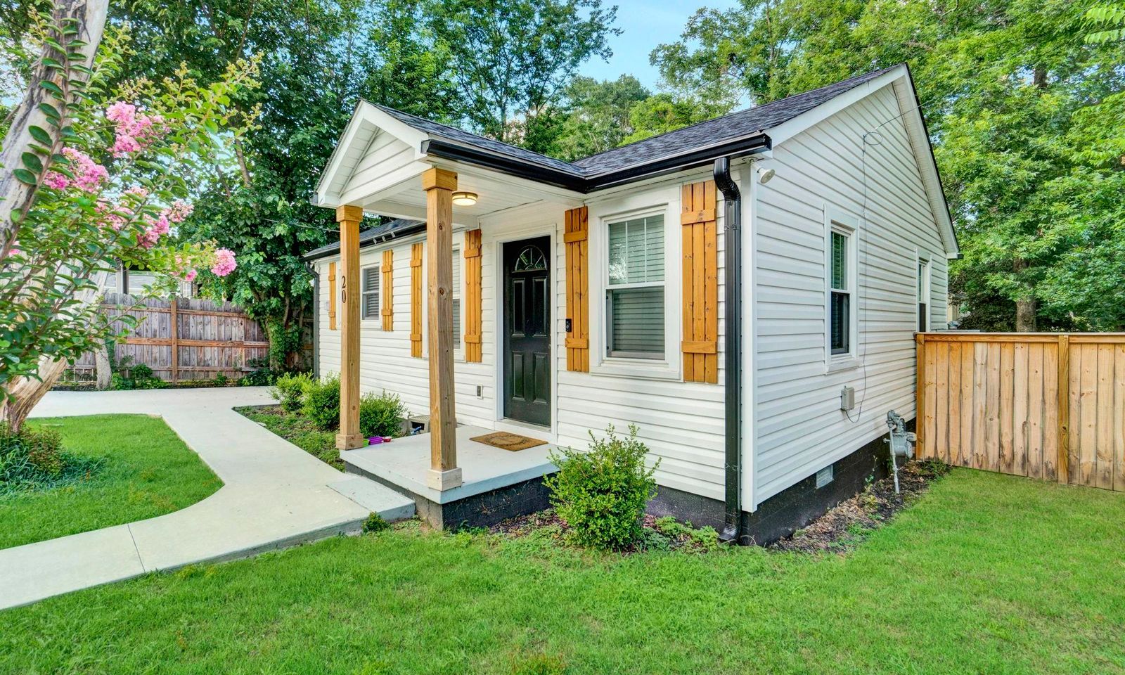 Property image 4 at 20 Santuck Street, Greenville, SC 29611