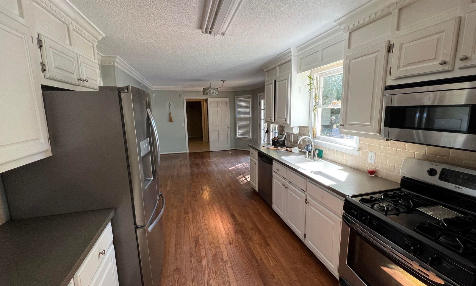Property image 3 at 111 Robin Road, Simpsonville, SC 29681