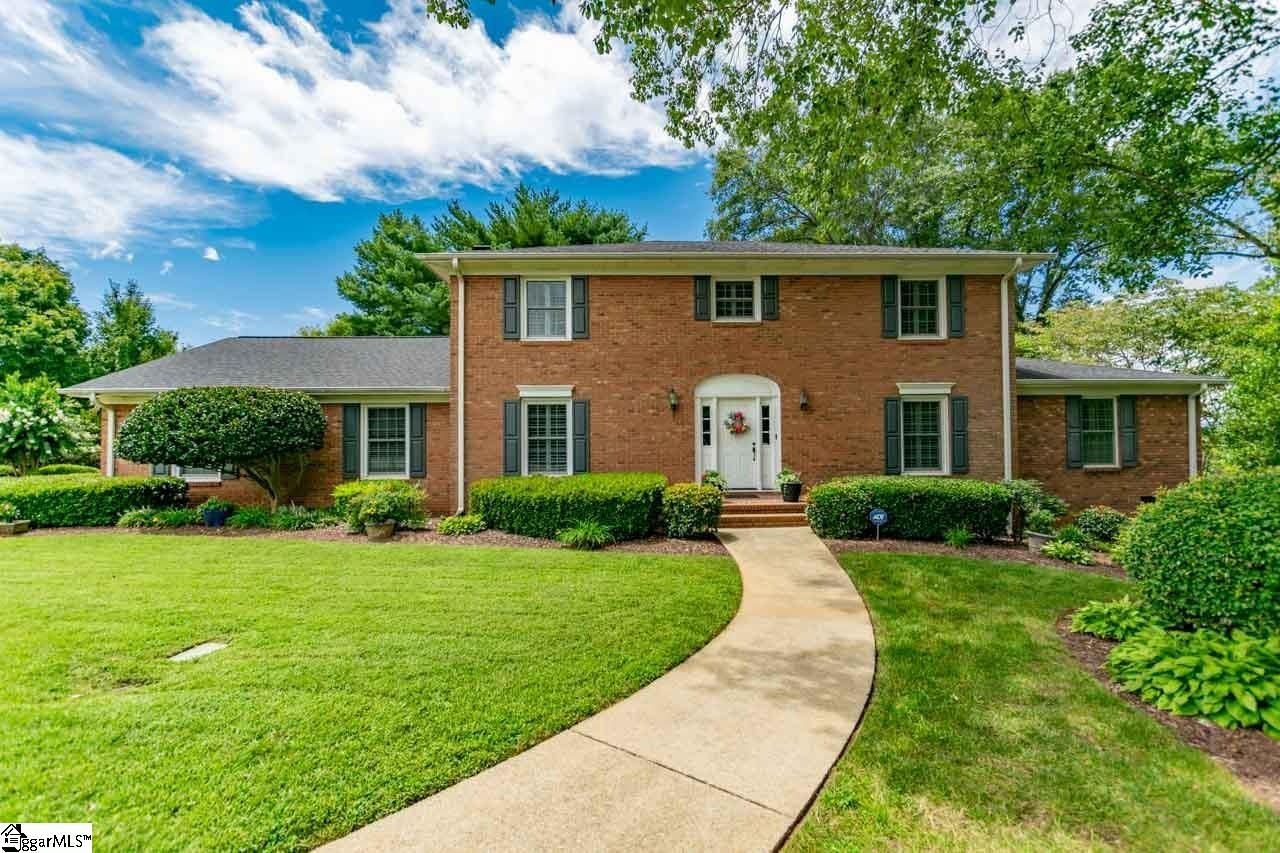 Main image of property at 137 Swindon Circle, Greenville, SC 29615