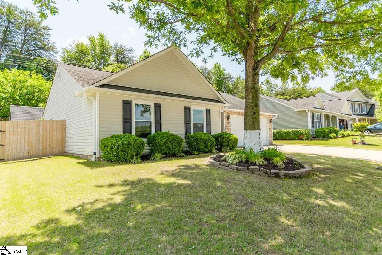 Main image of property at 101 Haven Reach Way, Taylors, SC 29687
