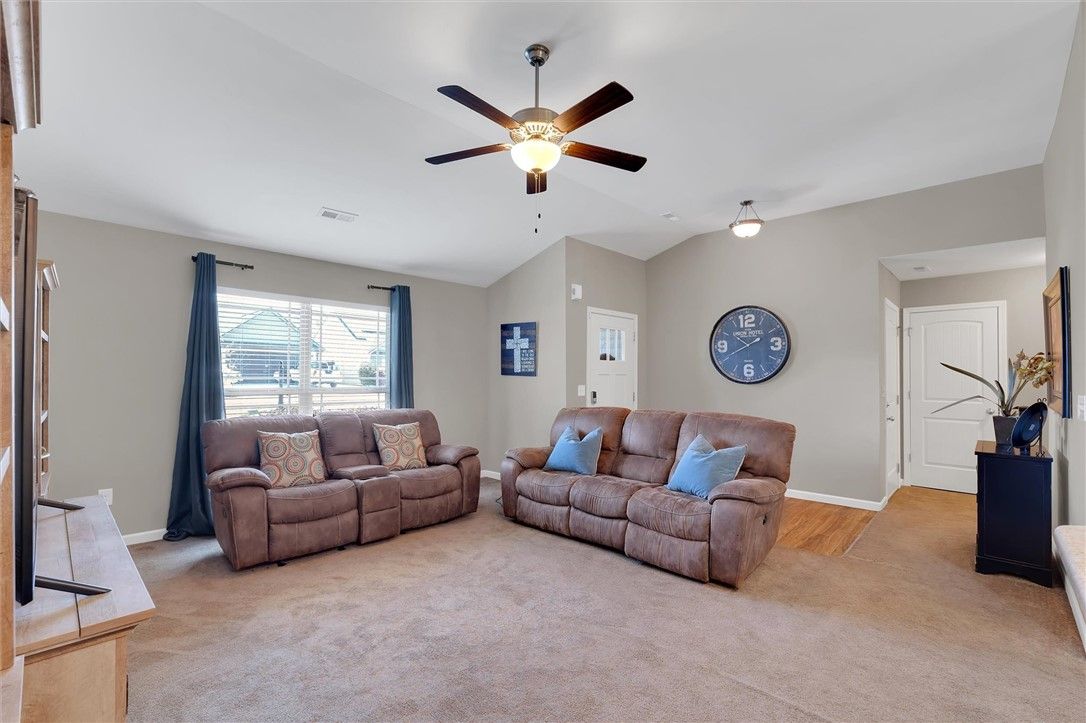 Property image 5 at 314 Catterick Way, Fountain Inn, SC 29644