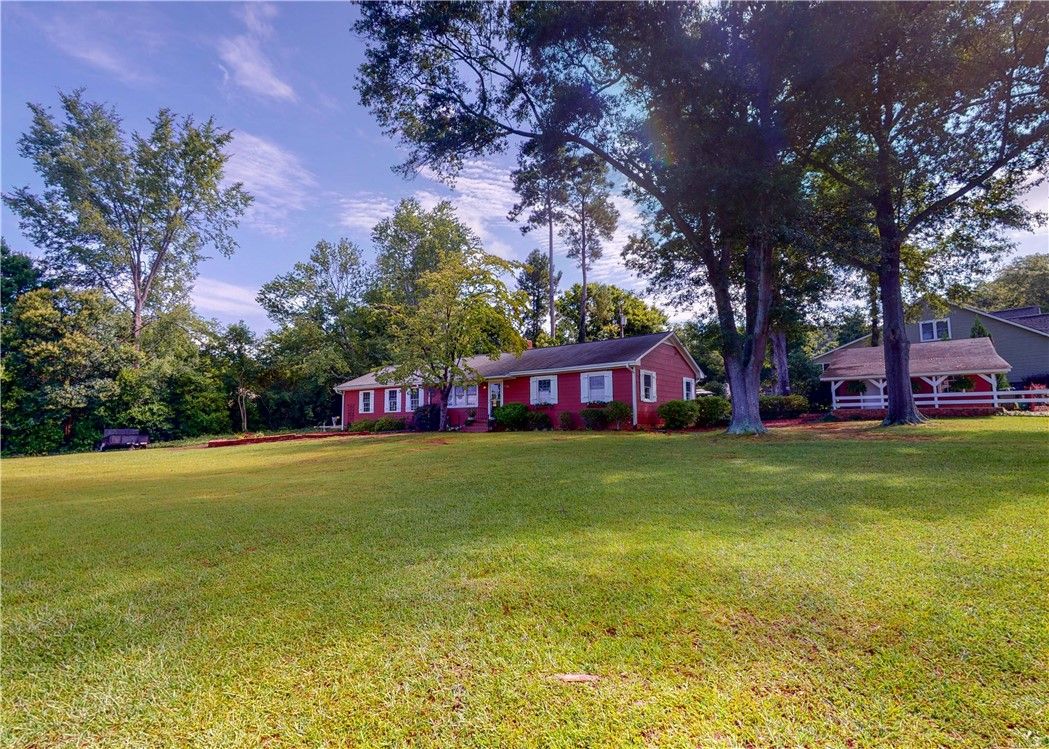 Main image of property at 126 Fort Rutledge Road, Clemson, SC 29631