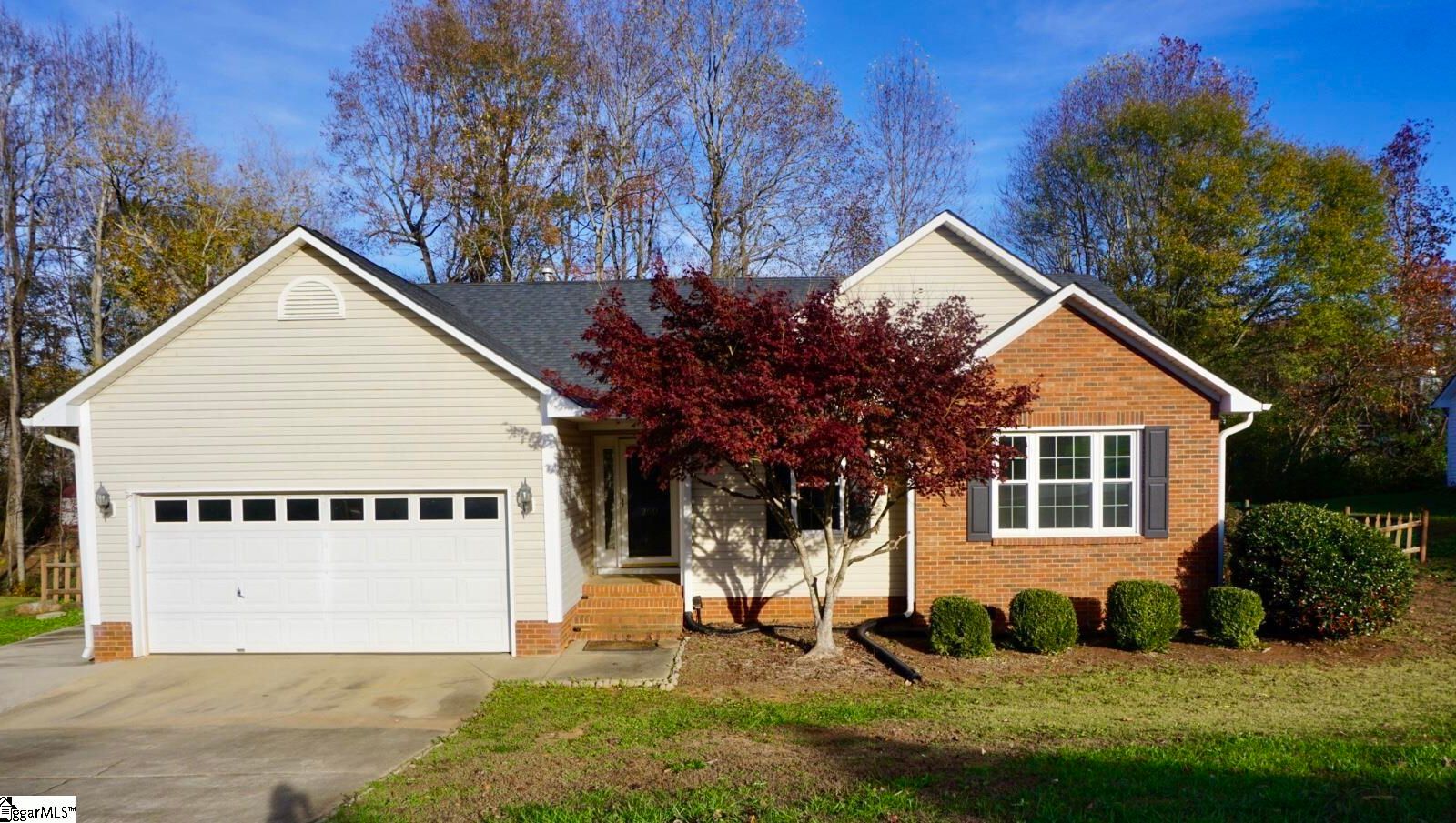 Property image 1 at 200 Stonington Way, Taylors, SC 29687