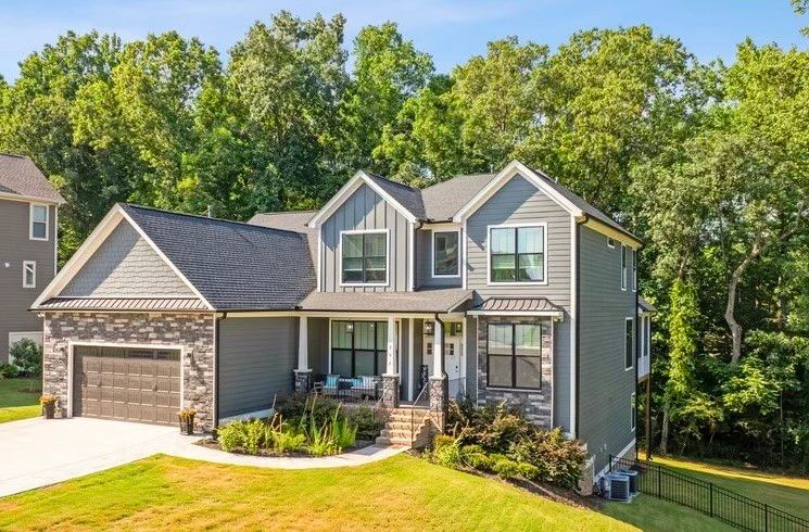 Main image of property at 507 Winding Slope Drive, Piedmont, SC 29673