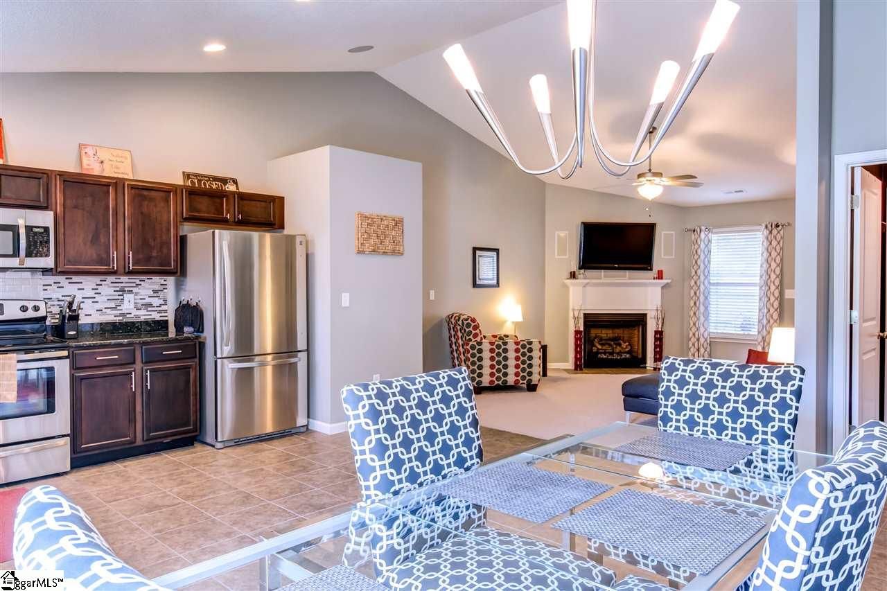 Property image 4 at 18 Alderwood Court, Taylors, SC 29687