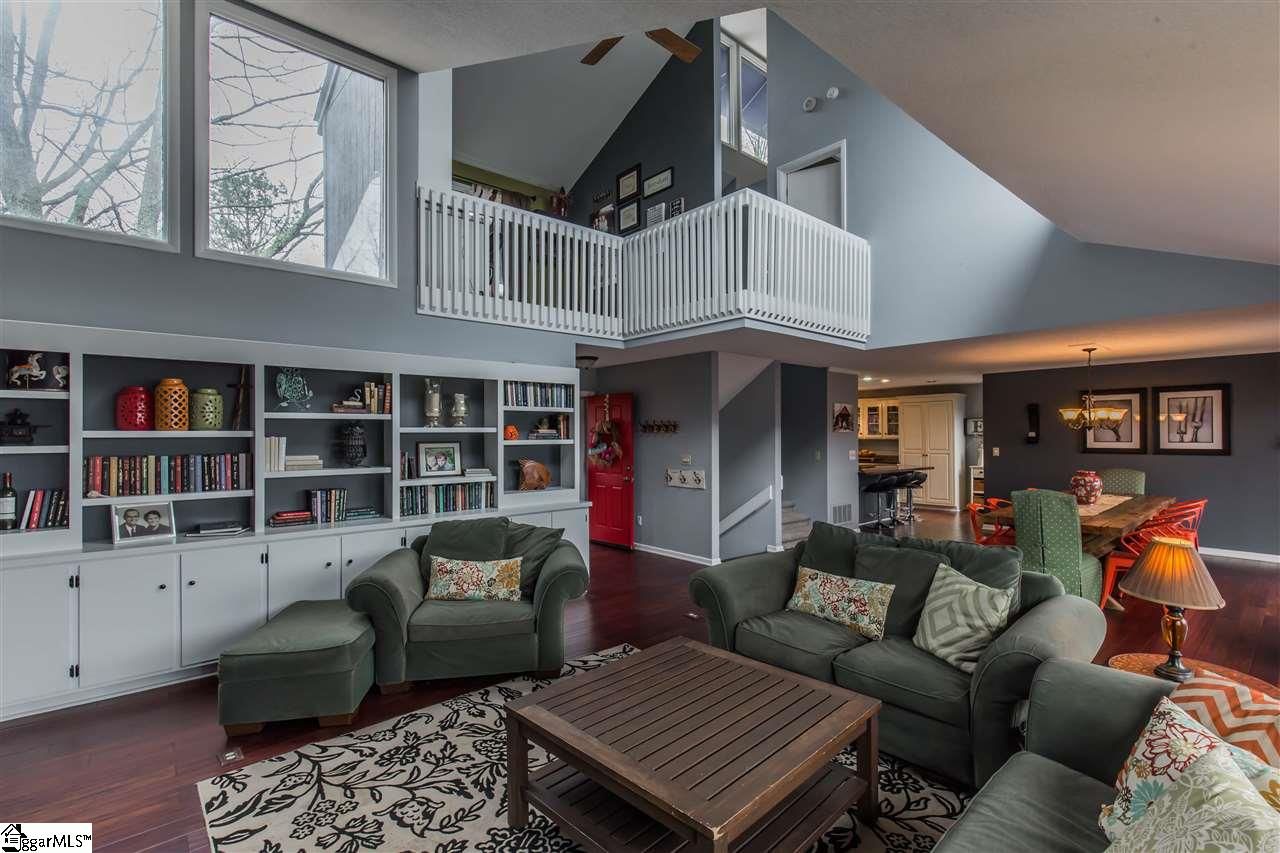 Property image 4 at 2 Hickory Ridge, Greenville, SC 29609
