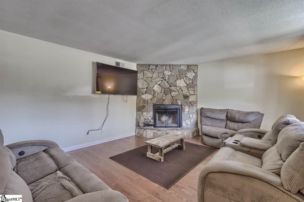 Property image 3 at 97 Jamestowne Way, Taylors, SC 29687