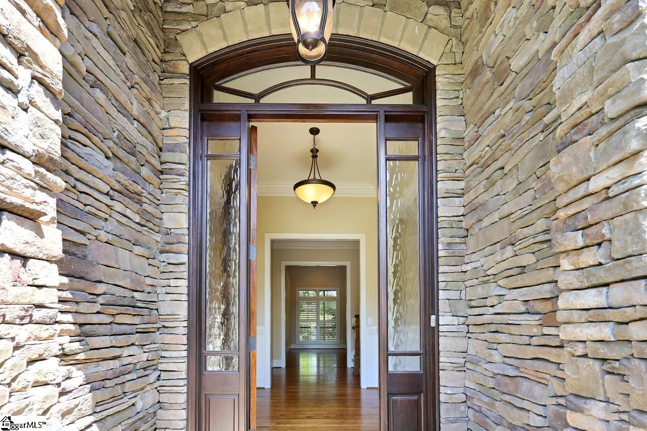 Property image 2 at 808 Brixton Circle, Simpsonville, SC 29681