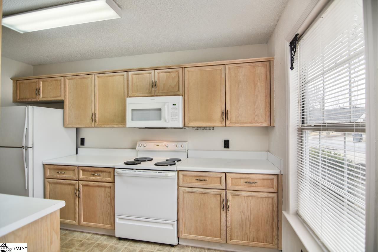 Property image 4 at 1150 Webber Way, Spartanburg, SC 29307