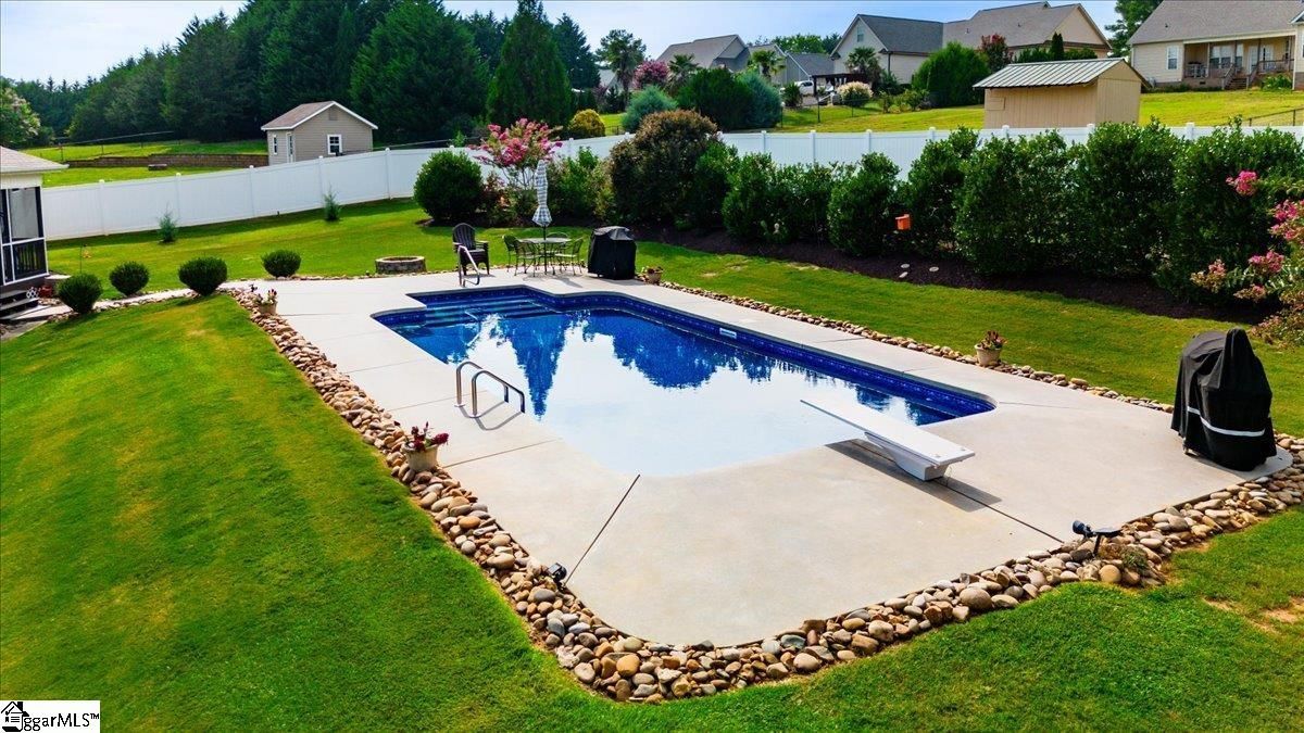 Property image 3 at 9 Anastasia Court, Easley, SC 29642-7895