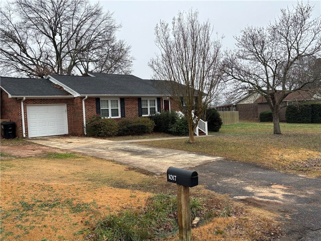 Property image 3 at 1017 Windmill Trail, Anderson, SC 29626