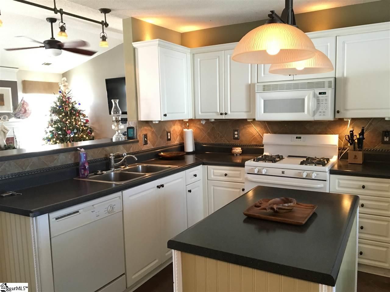 Property image 5 at 34 Brockmore Drive, Greenville, SC 29605