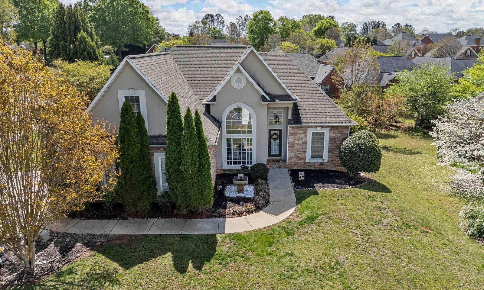 Property image 2 at 241 Rock Springs Drive, Spartanburg, SC 29301