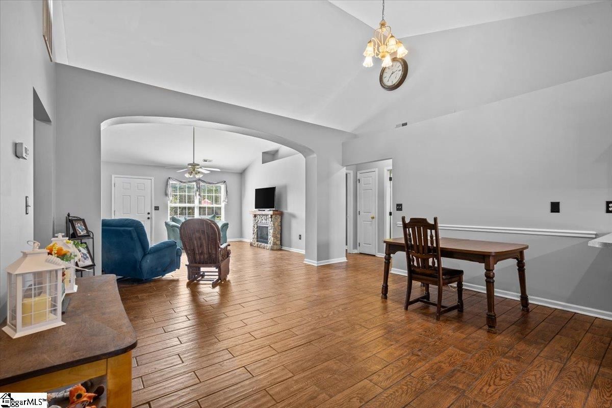 Property image 5 at 10 Natalie Court, Greer, SC 29651