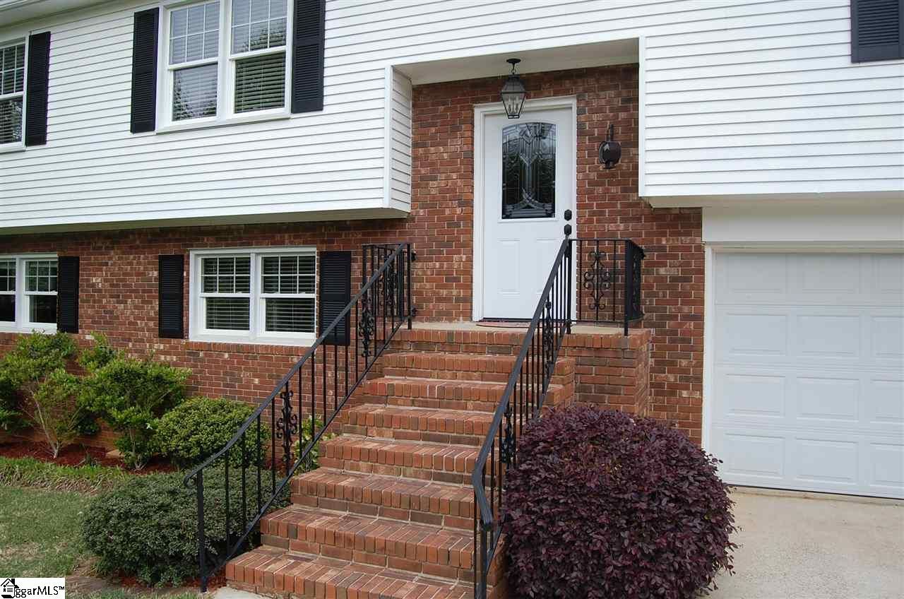 Property image 2 at 121 Kingsley Drive, Mauldin, SC 29662