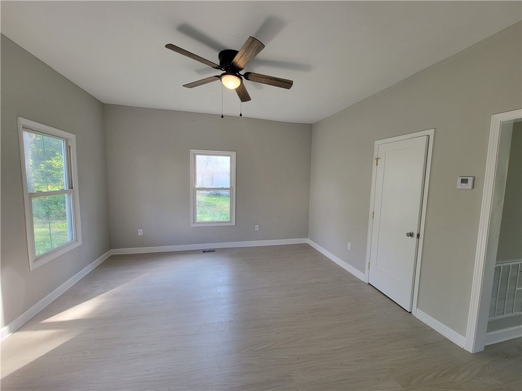 Property image 4 at 18 Clemson Street, Liberty, SC 29657